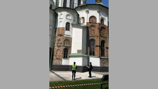 Нощната руска атака повреди катедралата Света София в историческия център