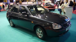 В Русия през миналата 2021 г продажбите на автомобили на