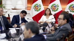 Перу гони посланика на Мексико 