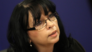 50 хил. души още са без ток, загрижени сме, заяви Петкова в НС