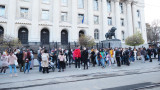 Децата са беззащитни, но ние сме техният щит: Протест в защита на малкия Адриан от Пловдив