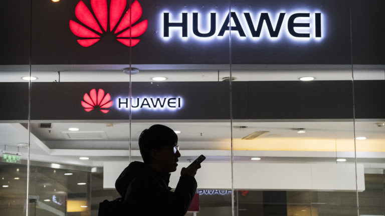И Великобритания  отрязва Huawei от 5G мрежата си