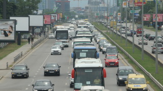 Шофьори и соственици на фирми за случаен превоз излязоха на