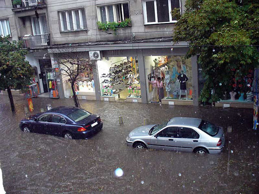 Щетите от летните наводнения в България достигат 400 млн. евро