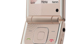 Nokia 3710 fold - телефон с GPS на цена под 150 евро