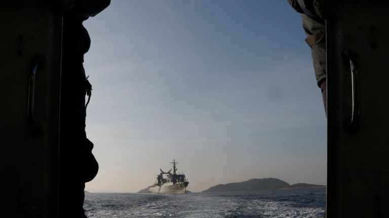 Турция обвини военните на Гърция в тормоз над изследователски кораб