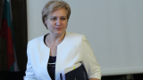  Менда Стоянова се тормози от задъхващата липса на фрагменти в страната 