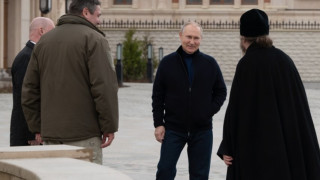 Руският президент Владимир Путин пристигна в Севастопол в събота за
