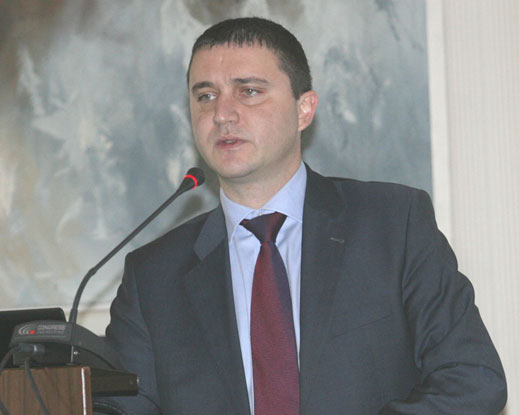 Кипи сериозна подготовка по делото на ЕВН срещу България, увери Горанов