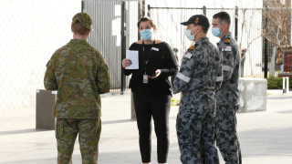 Австралия пуска армията да налага карантина в Сидни