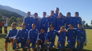 В истински син празник се превърна футболният турнир в Самуилово