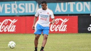 Селекционерът на Колумбия Хосе Пекерман обяви заместникът на контузения защитник