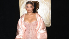 Кайли Дженър и тоалета на Schiaparelli, за който всички говорят