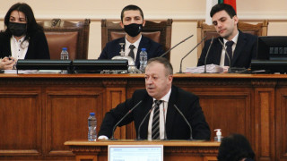 Депутатът от ИТН Иво Атанасов поиска от трибуната на парламента