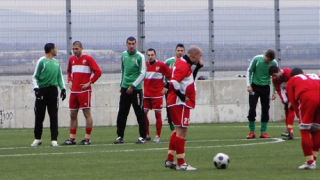 Йотов и Мекиков подписват със Спартак