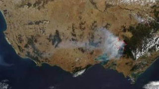 Десетки в неизвестност след пожарите в Австралия
