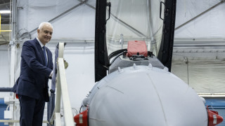 Няма опасност самолетите F-16 да не летят, увери Запрянов