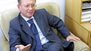 И министърката Михайлова замесена в "порочни практики" на ДПС?