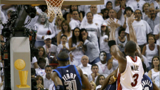 Дуейн Уейд изведе Маями напред във финала