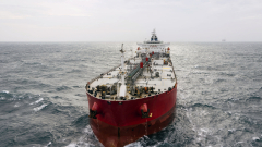 7 големи танкери с петрол за Европа се бавят заради ситуацията в Червено море
