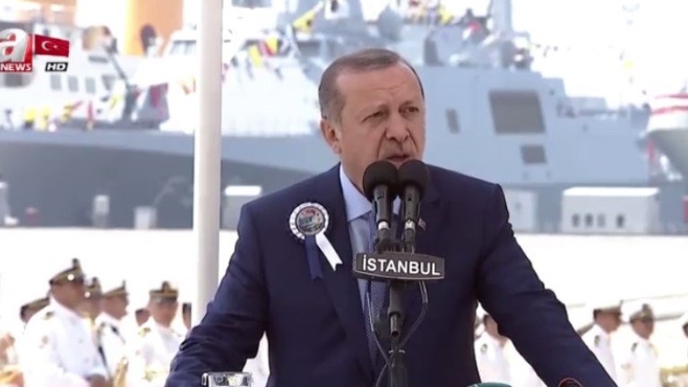 Турция няма да се колебае да отговори на всички заплахи за сигурността си, предупреди Ердоган 