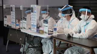 От юли ваксинираните срещу COVID 19 южнокорейци вече няма да им