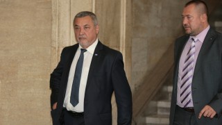 Предлагат облекчен режим за получаване на синя карта Промените обяви