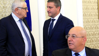 Точим горива през масла, достатъчни да боядисат кофражите на цяла Европа