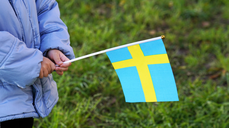 Необичайната битка на Швеция срещу коронавируса