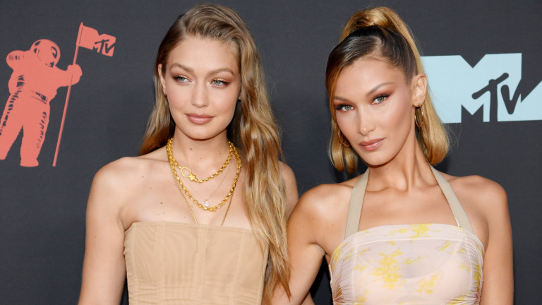 Джиджи и Бела Хадид - голи и греховно секси