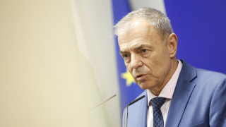 Сергей Игнатов: Учебните програми са претоварени, учителите - също