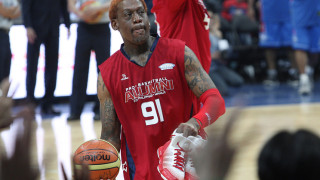 Известният играч от Националната баскетболна асоциация НБА Денис Родман бе