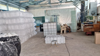 Митнически служители конфискуваха 8860 литра нелегален етилов алкохол при проверка