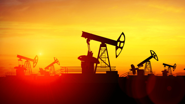 UBS: Цена на петрола от $100 изтрива $100 милиарда от световния растеж