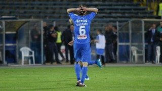 Централният защитник Виктор Генев който за последно бе част от