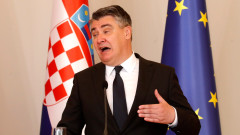 КС попари желанието на президента на Хърватия да участва в парламентарните избори