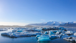 Учени са открили доказателства че залежите от замразен метан в Северния