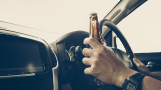 Пиян шофьор се преобърна край бензиностанция в Бургас