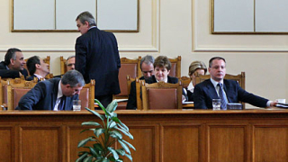Великденско "разпване" на министри, обещава коалицията