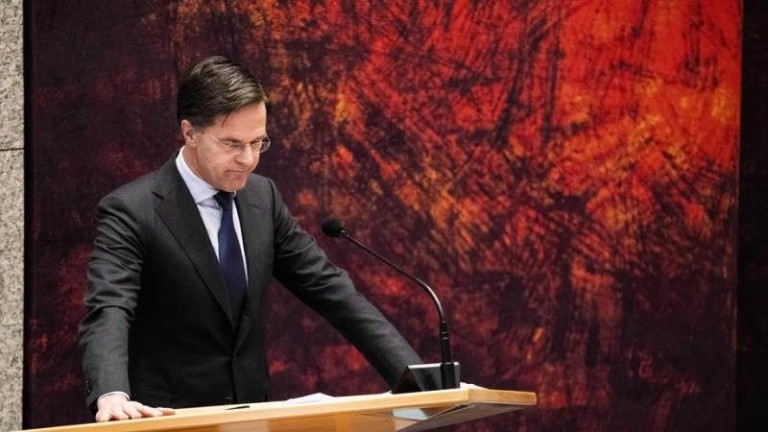 Холандският министър-председател Марк Руте спечели вота на недоверие, предаде АП.