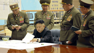 Пхенян въвежда задължителна военна служба за жените