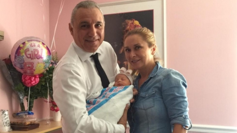 Един щастлив дядо! (СНИМКА)