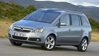 Първи поглед към новия Opel Zafira