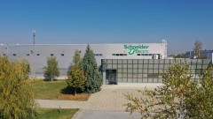 Акциите на френския гигант, който придобива българската Shelly Group, паднаха след сделка за $22,6 милиарда