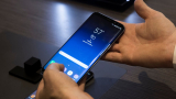 Въпреки проблемите поръчките за Samsung S8 поставят рекорд