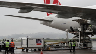 Първите 120 000 дози CoronaVac ваксина срещу COVID 19 разработена от