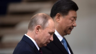 Си Дзинпин иска с Путин да се противопоставят на политизирането на пандемията