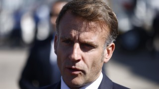 Макрон хвърли отговорността за политическата криза върху опозицията 