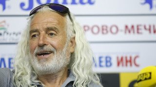 Яне Петков стана първият човек преплувал река Дунав в чувал