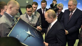 Путин хвали нов бомбардировач като тласък за ядрените сили на Русия